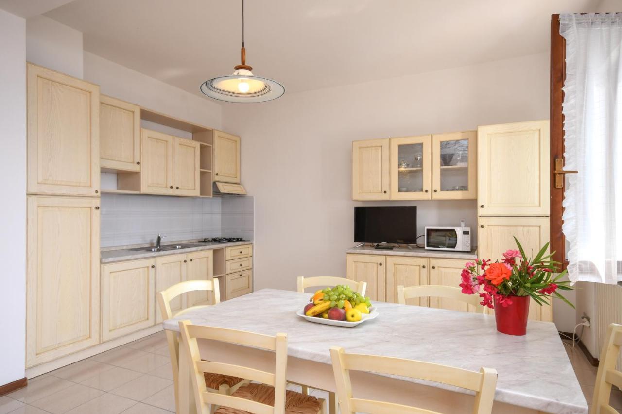 Residence Calap Тіньяле Екстер'єр фото